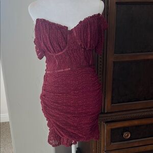 Privy Off-Shoulder Textured Mini Dress - Burgundy